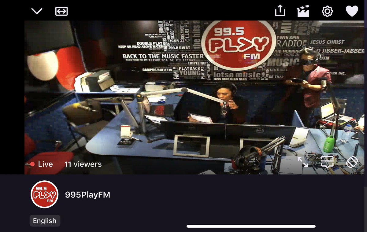 BRWNsquadPH's tweet photo. Omg hi kuya max and dj @renzosaurus!! 👋🏼👋🏼👋🏼 @BRWNmusicPH @995PlayFM https://t.co/QzxnnDqITF