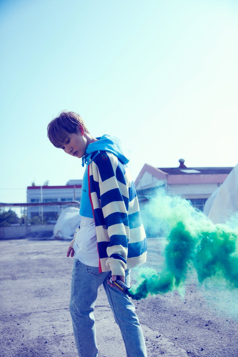 heenimyq's tweet photo. #SUPERJUNIOR #EUNHYUK 好好看的宰呀 https://t.co/rmZcPYEjBO