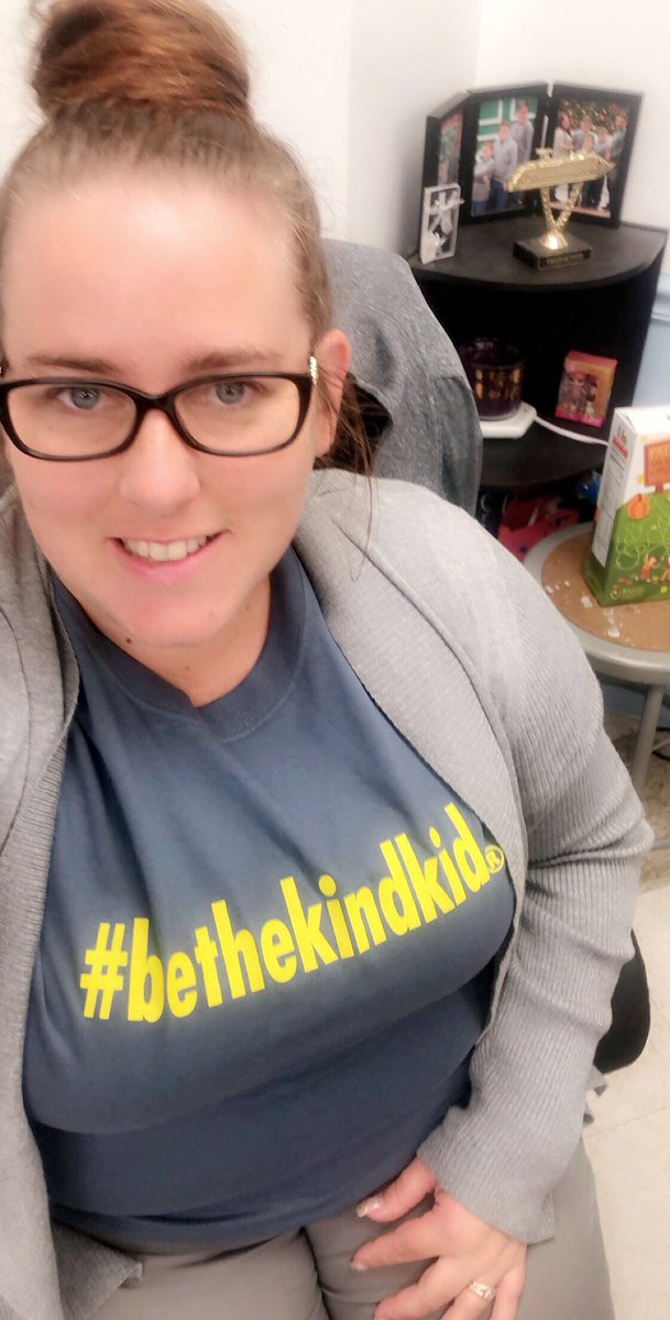 Mrs_Ritchie_RS's tweet photo. @FrewsCrews @JAMbethekindkid #WearItWednesday Rocking my new shirt at school today ❤️ https://t.co/DKmjqUlhZ0