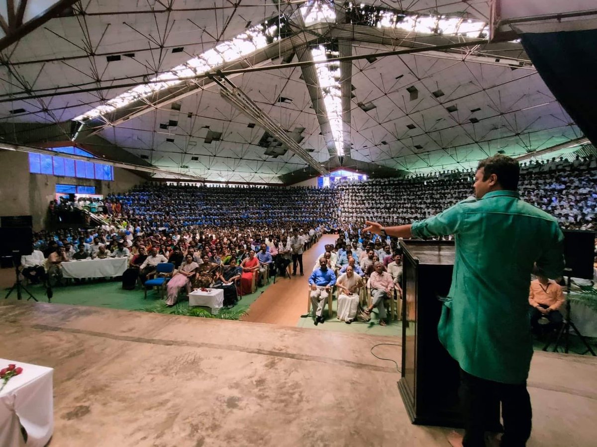 astitvam's tweet photo. This is SDM college of Ujire. The very auditorium itself inspires you. Well disciplined students are truly the asset of this college.
I spoke on the occasion of 50th anniversary of NSS. https://t.co/Xv8ZqtF0Wy