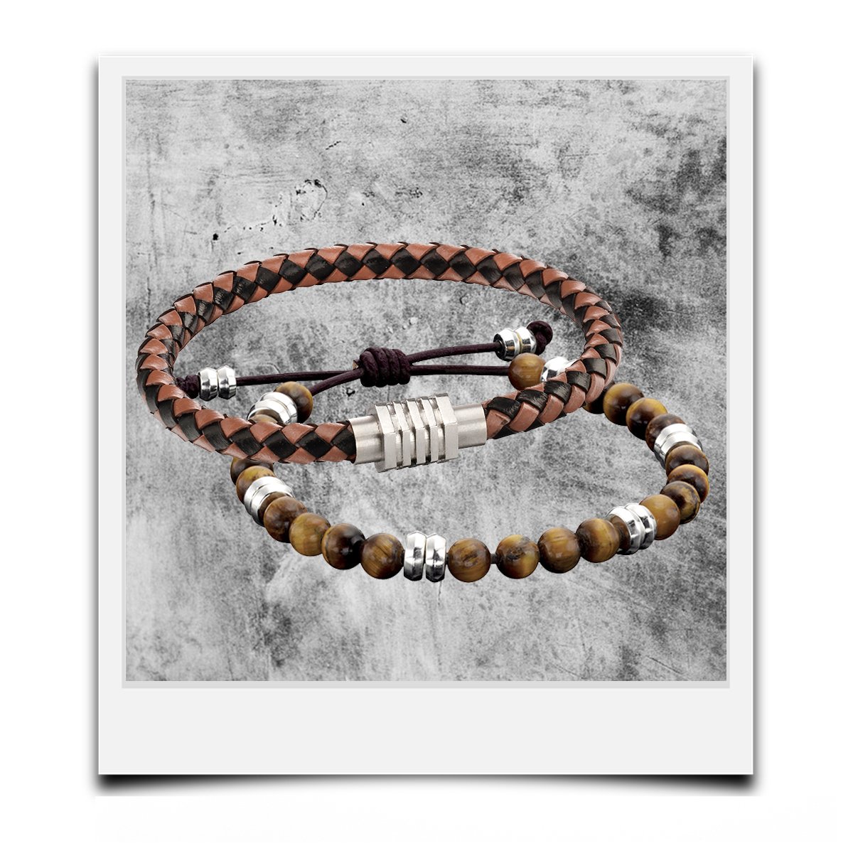 Layer up this autumn with Fred Bennett! Our best selling leather bracelets pair well with beads...

#fredbennett #modernman #mensjewellery #mensweardaily #mensstyle #mensaccessories #armcandy #leatherbracelets #bestseller