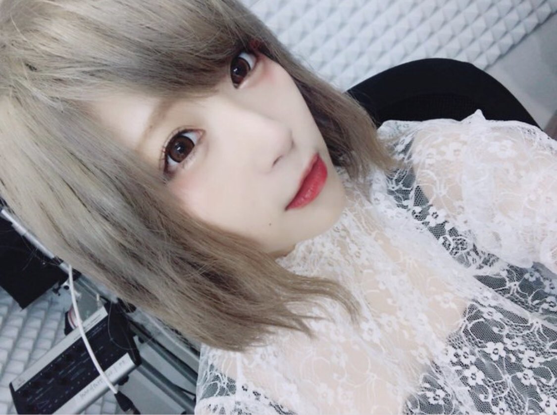 可愛い…好き 写真の数凄いことになってるw #ReoNa #れおぺこ