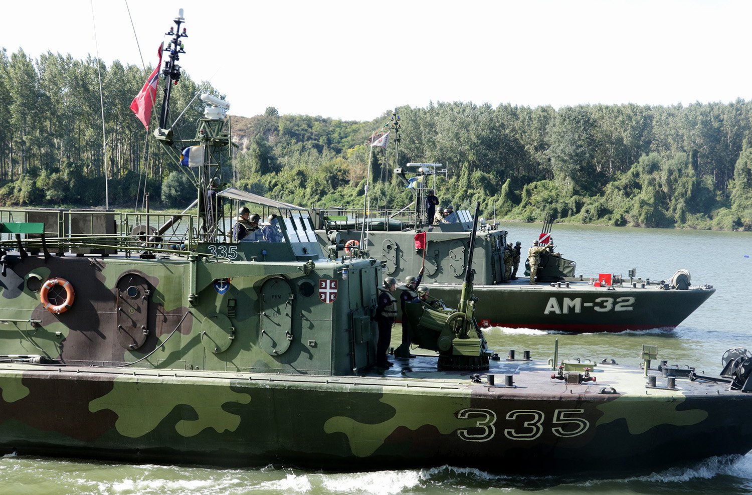 セルビア陸軍オフィサージャケット 河川艦隊 Lサイズ 実物中古 セルビア陸軍オフィサージャケット 河川艦隊 Lサイズ 実物中古
