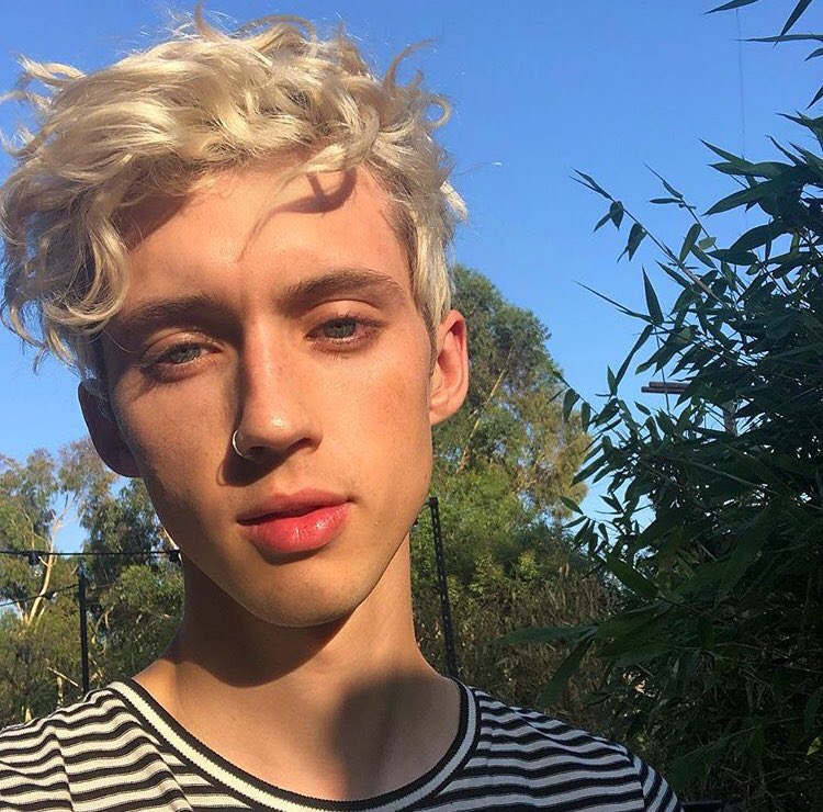 030troye_'s tweet photo. #해연트친소 #트로이트친소 #트로이시반 #트로이 
얼마전에 계정 갓 판 사람입니당 마구마구 와주세요! 흔적 남기시면 잡겠습니당🍒💖 https://t.co/sHvLKATEBx