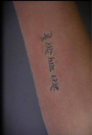 ChartOracle_lab's tweet image. All Bhakt&apos;s Hand after Trump&apos;s Announcement. #ModiFatherFaceOff