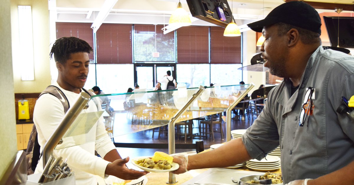 BuffStateDining's tweet photo. #LoveYourChef #ChefDarnell #BuffStateDining https://t.co/La8DFWVeSj