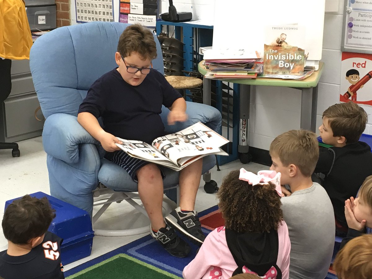 One of our third grade readers got to read to the first graders in room 9! #kip109 #engage109

<a href="/mrsjohnsonsjots/">Sue Johnson</a>