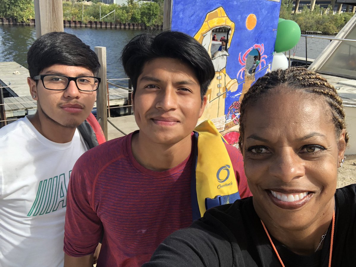 BDSUP2020's tweet image. Job well done to my shipmates Victor from Messer and Brown Deer’s very own Anthony! Hats off to ALL HANDS BOATWORKS where students learn to work with their heads, hands and hearts! #Build2Learn