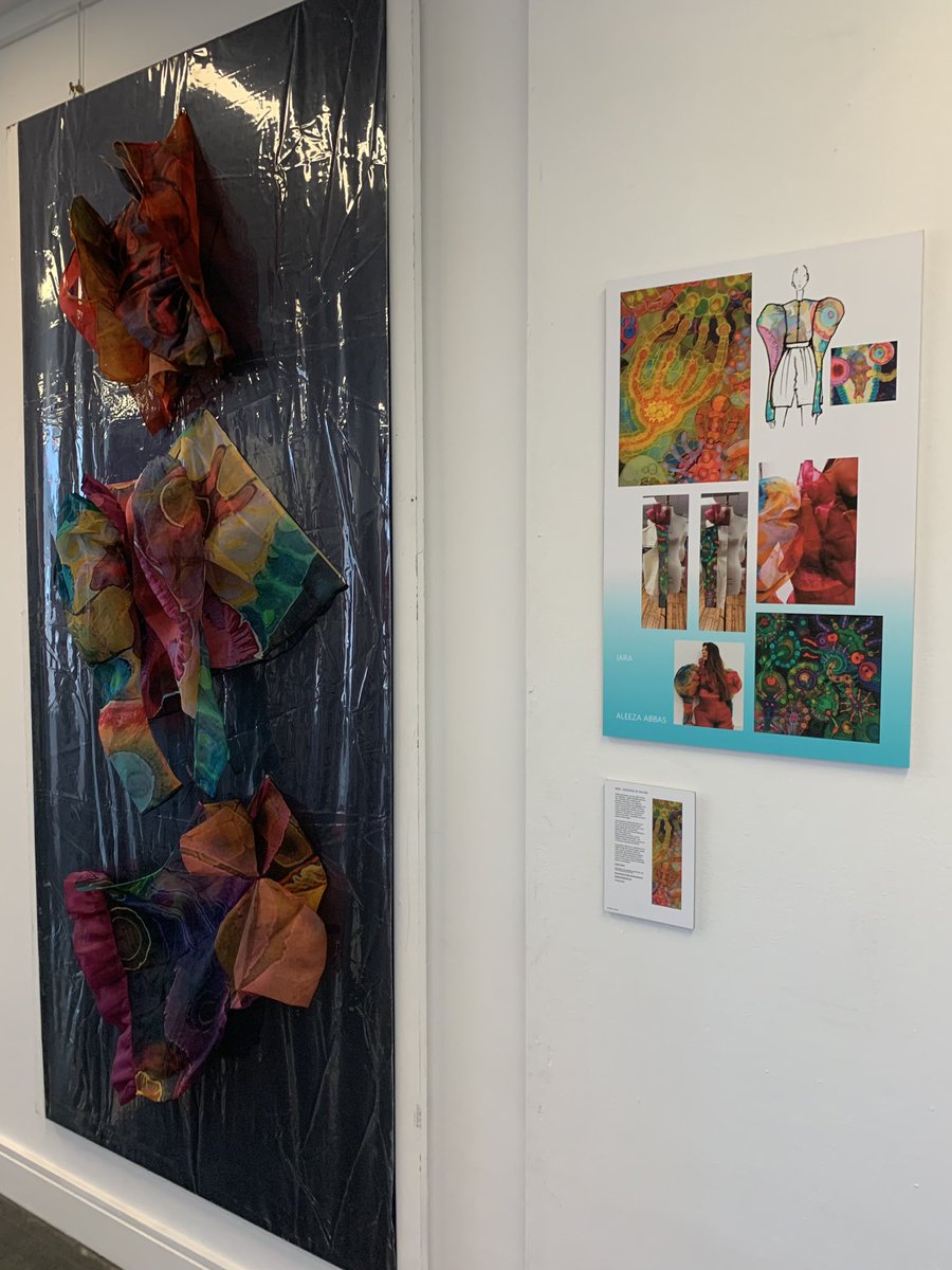 DerbyUniArts's tweet image. 👀The #DerbyMAdegreeshow #MAdegreeshow is on at #MarkeatonStreet @derbyuni until 11th October - see what #MAstudents from film and photography, fine art, visual communication, music production and fashion and textiles have been up to! #derbyuniarts