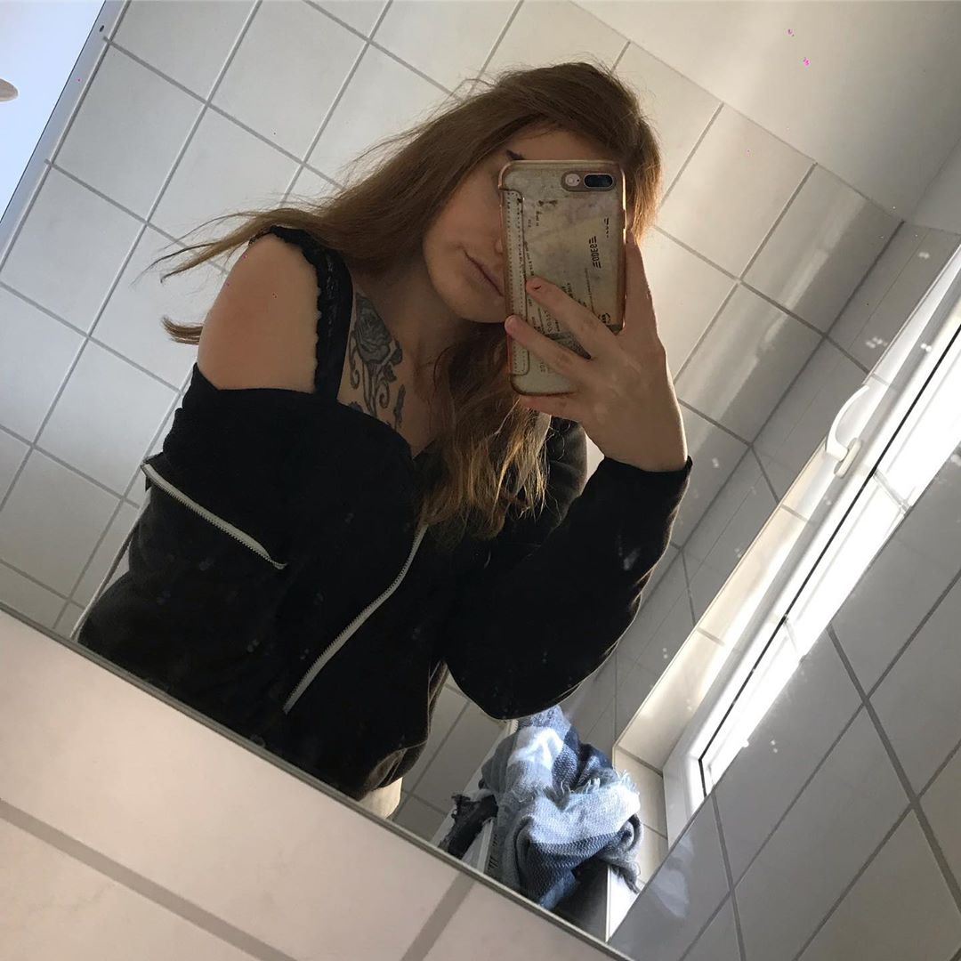 Lebe jeden Moment. Lache jeden Tag. Liebe unermesslich #pictureoftheday #germangirl #germany