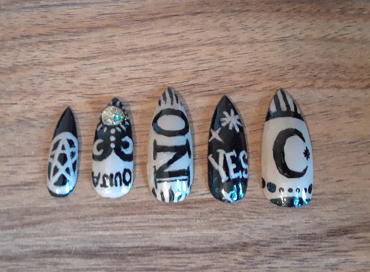GoddessShawnaa's tweet photo. If you're into custom nails,
Pls check out @GoddessNailLove 

Like &amp; Follow 

https://t.co/l7fcLVGeYo
Hand Painted Custom Press On Nails 

💅 https://t.co/FJXjBR1kMn