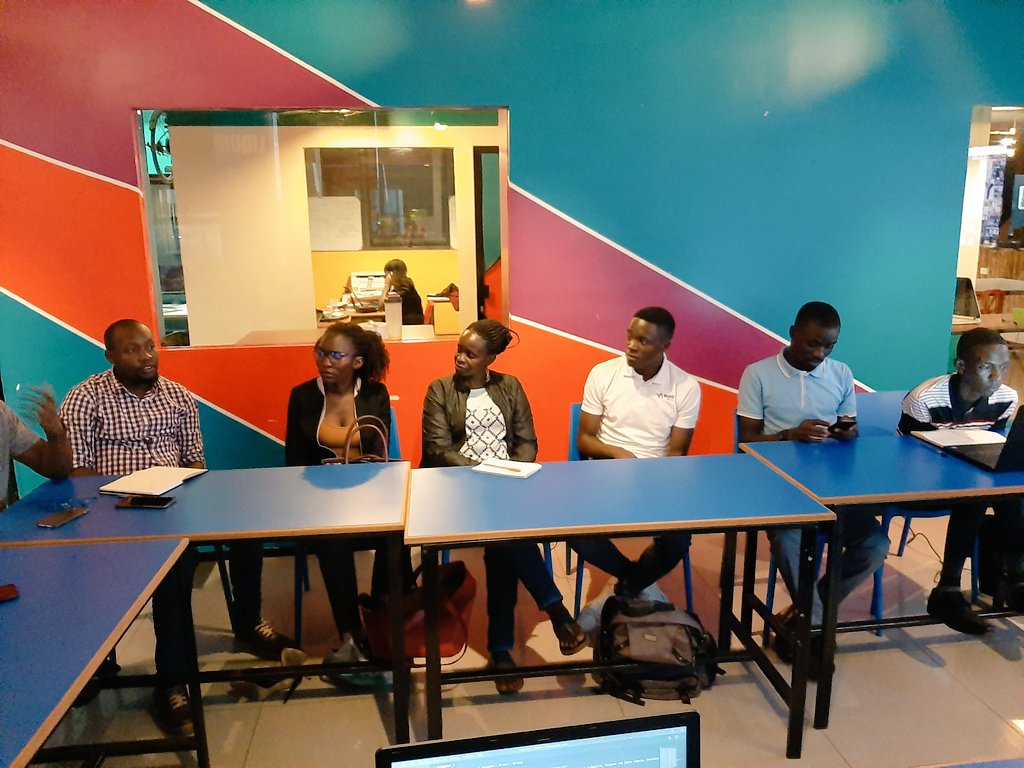 YouniSebaggala's tweet photo. Much appreciated @dswinder for the #Business solution insights shared at @FINAFRICA E club hosted at @InnovationVilla this evening amongst the amazing #entrepreneurs and #Startup founders in the 🏠 #FINAFEC19 #DigitalStoryTelling https://t.co/RLn3i2i2OO