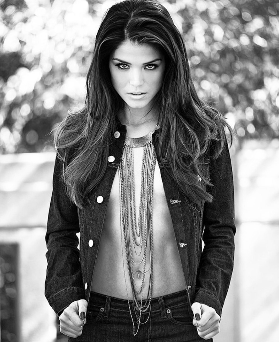 Hot marie avgeropoulos 51 Hottest