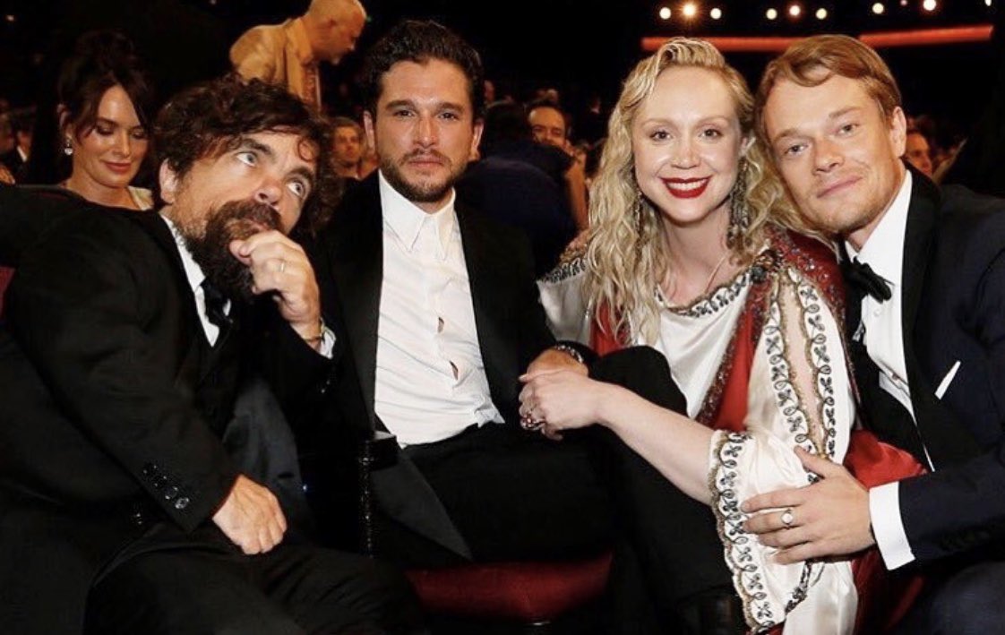 Peter_Dinklage's tweet image. Peter, Kit, Gwendoline, and Alfie ❤️🔥