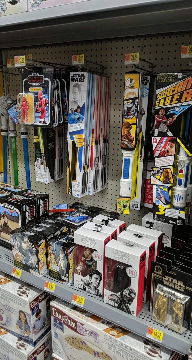 CardedHeroes's tweet photo. Here comes the $tar War$ merch!! #StarWars #Toys #RiseofSkywalker #NewToys #Rey #actionfigures https://t.co/0VdXNrBI9u