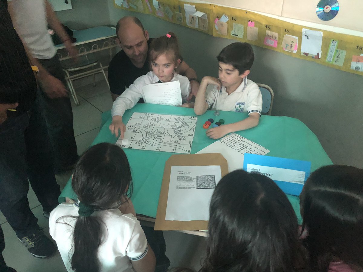 AgustnMora13's tweet photo. the scape room had started #spreadsdgs #rockingsdgs https://t.co/NoYqReo1ay
