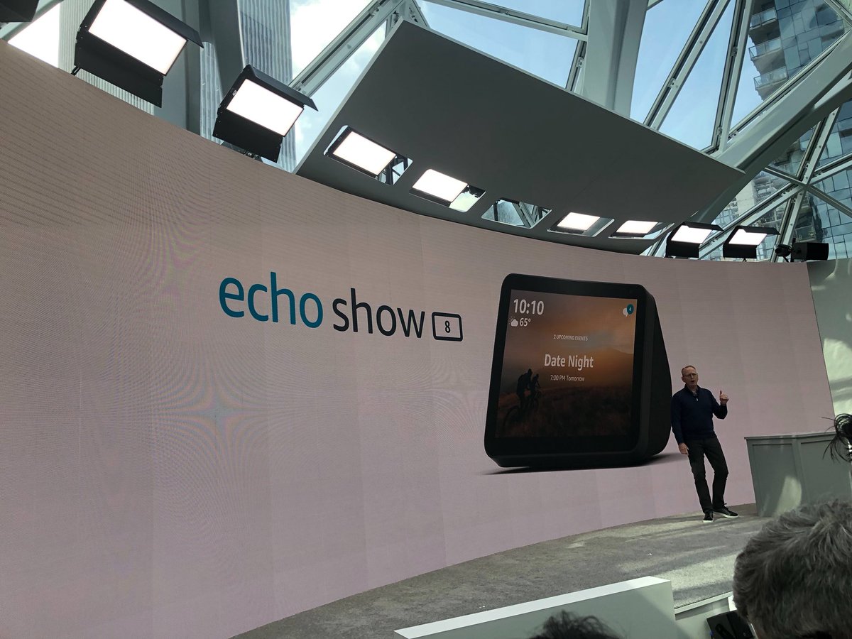 DigitalTrends's tweet image. The new Echo Show! #AmazonEvent