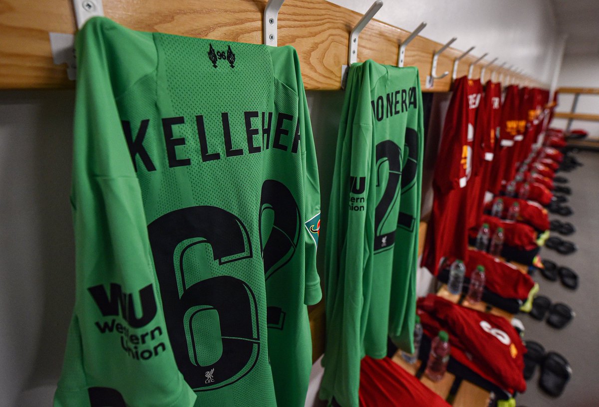 What a sight.

Republic of Ireland U21 International Caoimhin Kelleher's jersey hanging in the dressing room ahead of his senior debut for Liverpool in the English League Cup.

A proud day for himself, his family and all involved at Ringmahon Rangers in Cork. ⚽️🇮🇪

#COYBIG