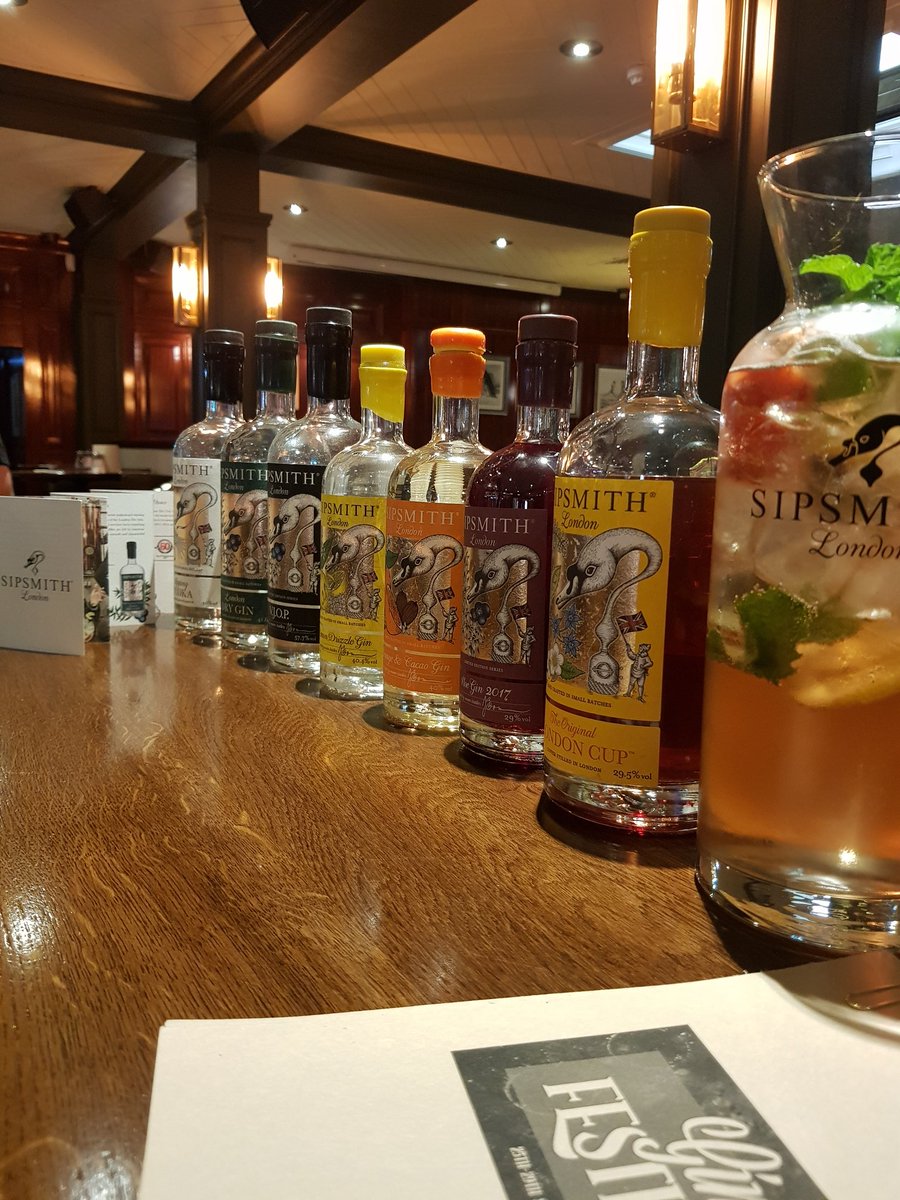 Gin festival is a go with @sipsmith tasting! #hugos #sipsmith #ginfestival