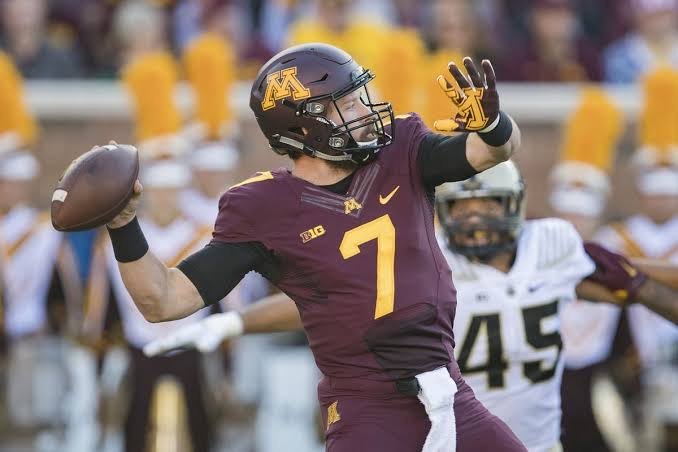 AlexORJ1's tweet photo. Blessed to receive an offer from the University of Minnesota!! 〽️ #SkiUMah https://t.co/KZeELrhtbK