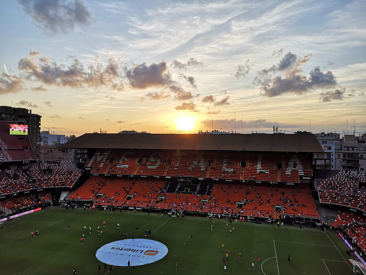 vcf_sgfans's tweet photo. Vamos equipo! @valenciacf https://t.co/fmxUl4ELXw
