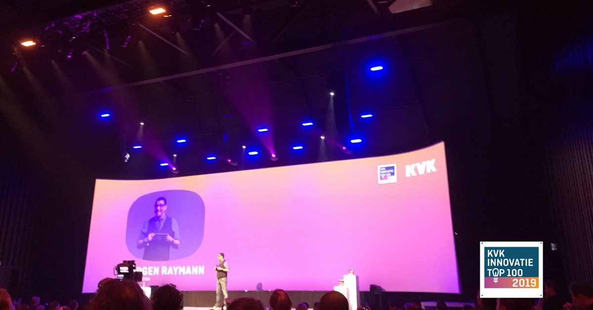 InnovatieTop100's tweet photo. Dagvoorzitter Jรถrgen Raymann @JorgenRaymann heet iedereen welkom bij de 14e editie @innovatietop100 @KvK_NL. #innotop https://t.co/WtFhDlG2dq