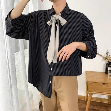mooncomb09shop's tweet photo. 롱 타이 셔츠 예약판매!

베이직한 스프라이트 면 셔츠에 긴 타이가 매력적인 디자인이예요! 타이형태로도 리본 형태로도 묶을 수 있는 점에서 다양한 스타일링 추구가 가능하고 사이즈도 무려 5XL까지!

마감날👉9월 30일
가격👉27500원
상세사항 👉https://t.co/osKTxcuQCv https://t.co/KrAAfnvIvw