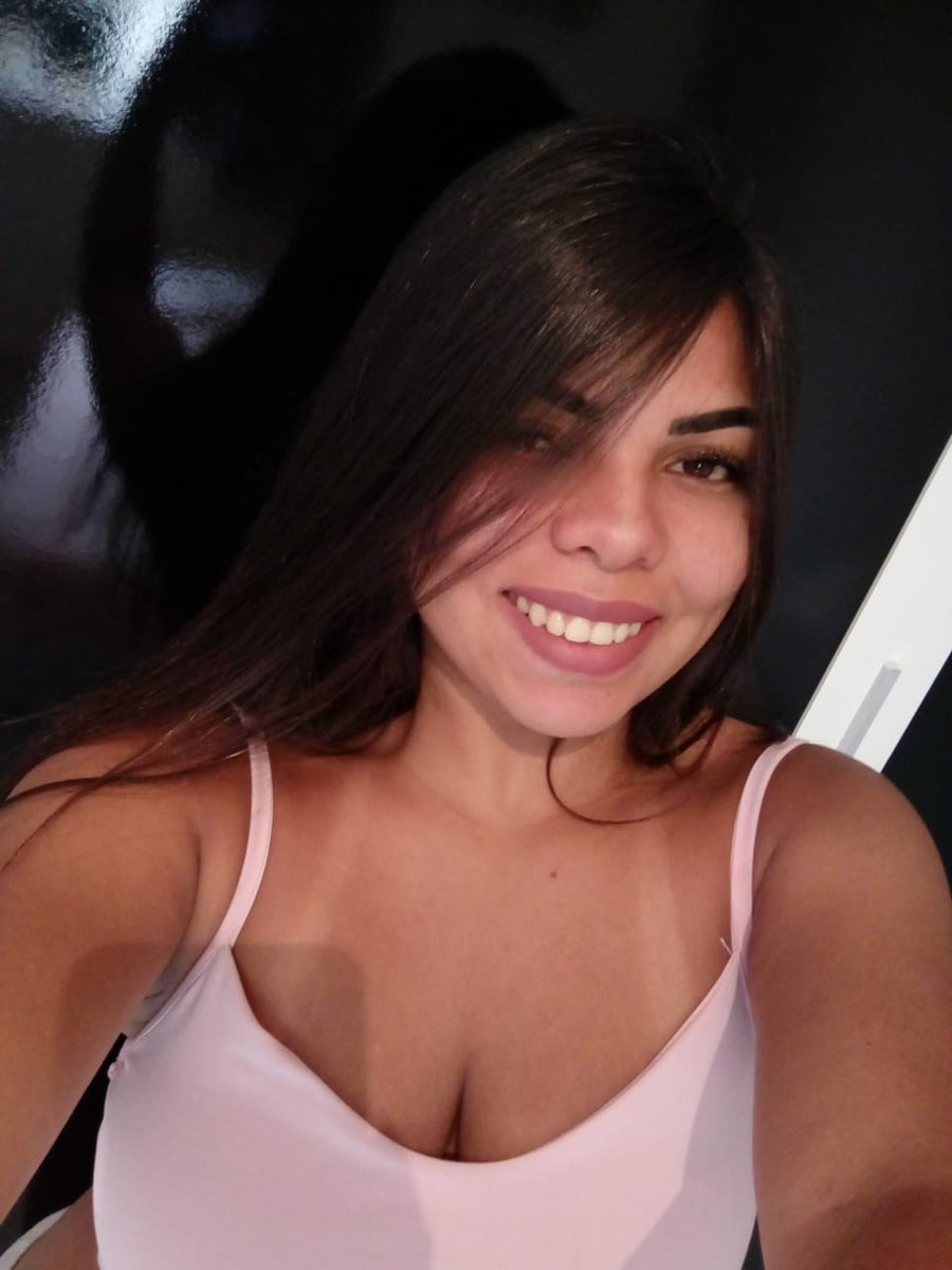 smallthyna's tweet image. Bonito mesmo, é quando a beleza do coração transparece no rosto 😁💝