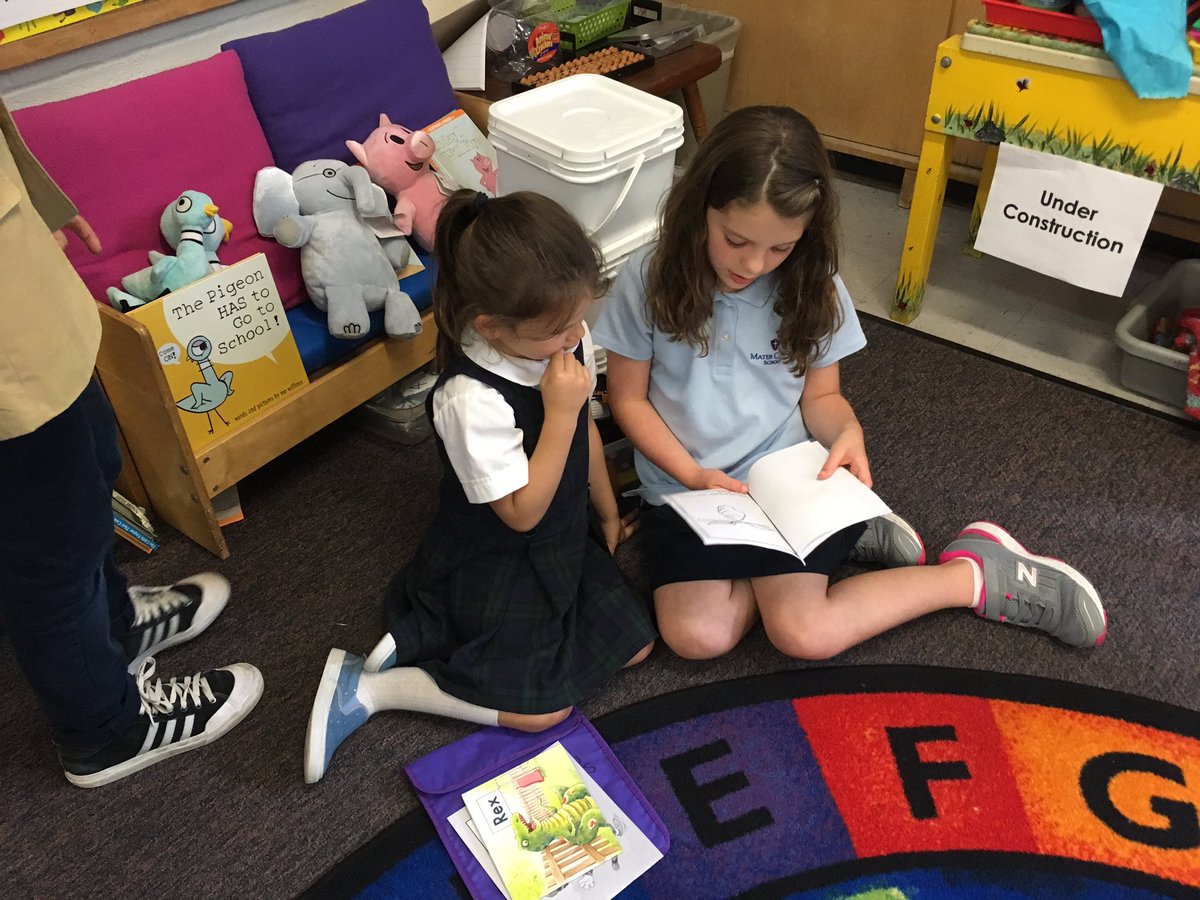 MCS3VT's tweet image. Kindergarten Reading Buddies-a positive relationship for everyone @MCS3VT@MaterChristiVT  #readingisfun #collaboartion #caring