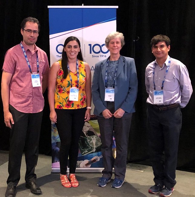 OpticaWorldwide's tweet photo. More excitement from the 2019 RIAO/OPTILAS conference. 2019 OSA President Ursula Gibson poses with students from a new #OSAStudentChapter in Chihuahua, Mexico - https://t.co/ygUBOzoVGs https://t.co/V6rd8odhqU