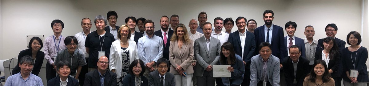 3 years on the <a href="/bcloutsmartcity/">BigClouT project</a> project has come to an end <a href="/bristolisopen/">Bristol is Open</a> are proud to have been part of the team  
<a href="/EU_H2020/">Horizon 2020</a>  reviewers quote "excellent work that has exceeded expectations". Learn more and the involvement of <a href="/bristolisopen/">Bristol is Open</a> in the project  bigclout.eu