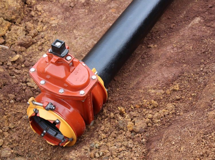 AFCatAMERICAN's tweet photo. Did you know that it only takes 30 to 45-ft lbs or of torque to install the single-bolt #ALPHA restrained joint #valve? Stop by booth 1436 and see it for yourself. #WEFTEC19 #TheRightWay #SingleBoltInstallation #SavesTimeAndMoney #LowTorque https://t.co/fjqFWn1Pw9