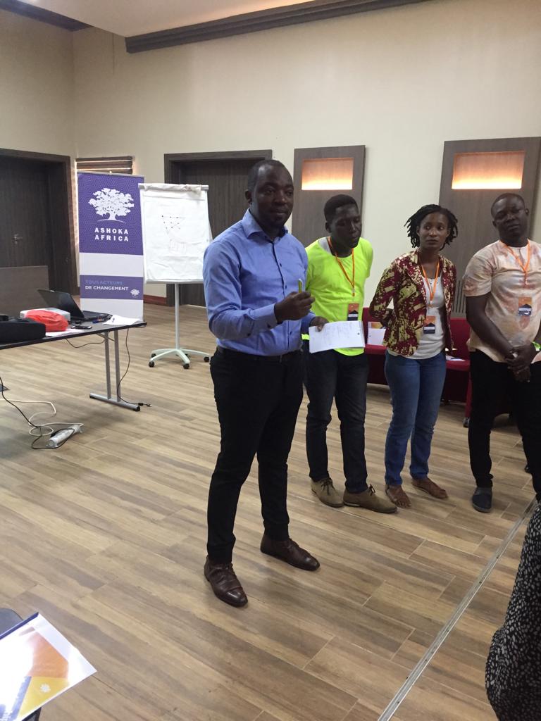 ashokaafriquefr's tweet photo. Restitution de l'activité de team building. A retenir : bonne communication, l'écoute, la capitalisation par l'apprentissage. #amexlead #SocEnt @AshokaAfriqueFr @AshokaAfrica Fabrice Muchiga https://t.co/jw0ddM8kYB
