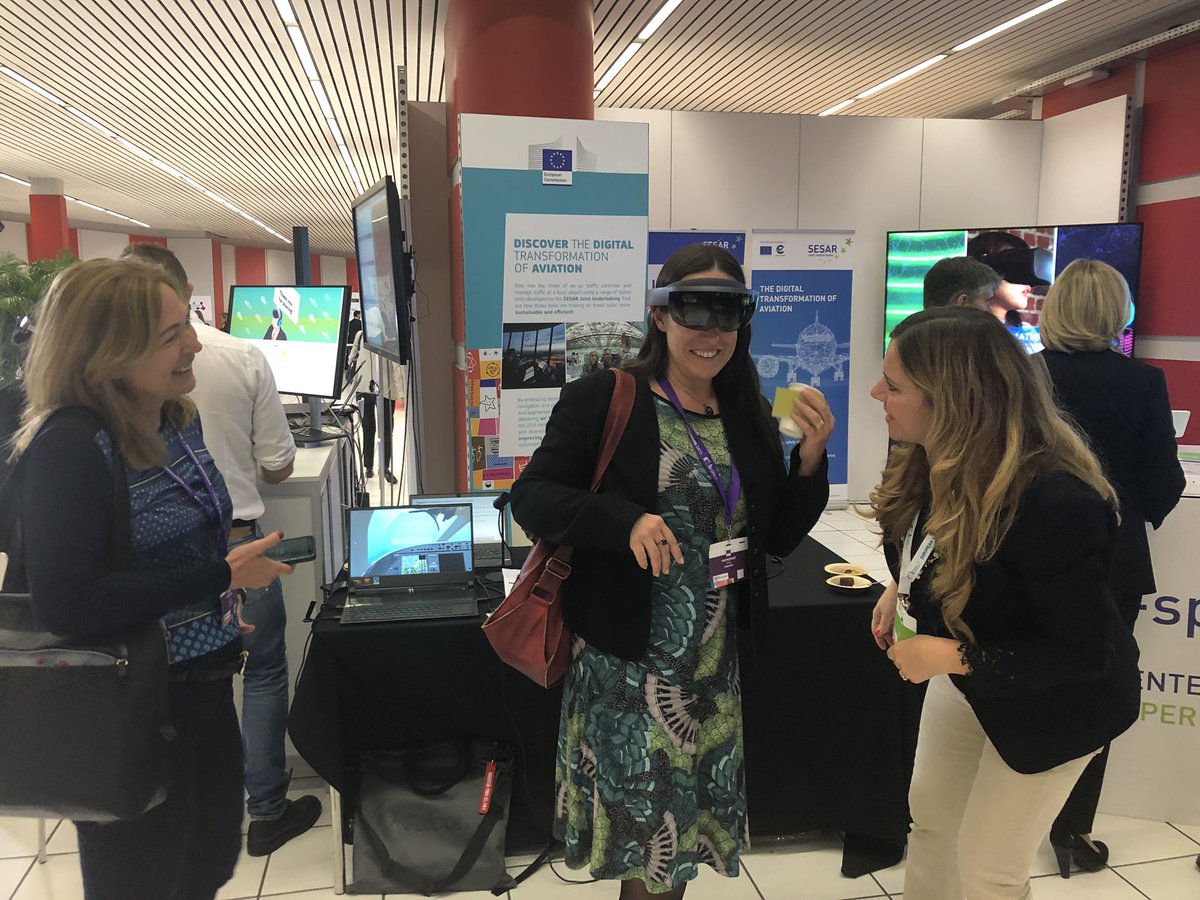 SESAR_JU's tweet photo. Colleagues from @Dassault_OnAir, @DGAC @SAFE &amp; @UniboMagazine @RETINA_Project joined us today at #RiDaysEU to demonstrate the technologies developed within @SESAR_JU on modernising #aviation #ATM in Europe @EUScienceInnov @Transport_EU https://t.co/QwlmxpGVrF