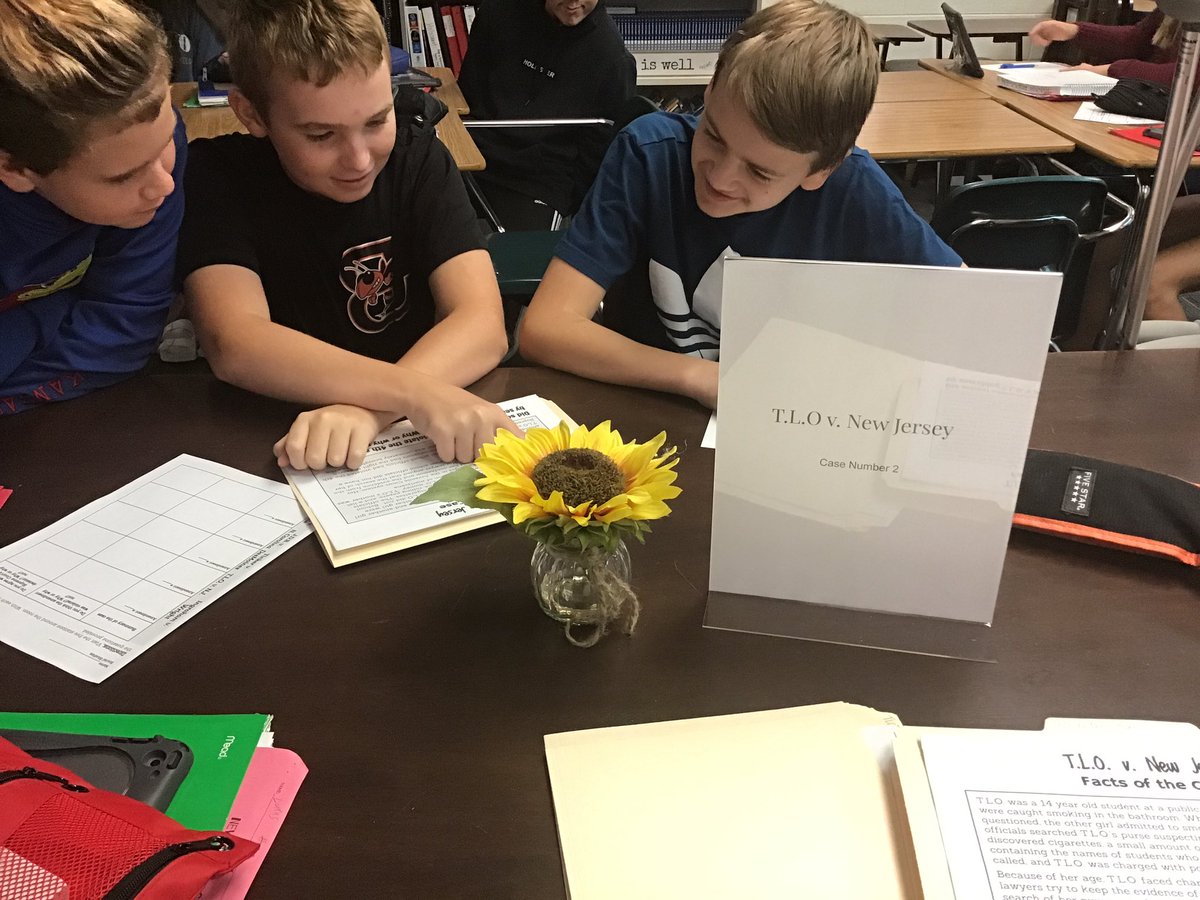 Patty_Yoo_'s tweet photo. Just revised my lesson @CSTWildcatsMS for the day after attending @olatheschools EPIC SERIES to make even better station rotations to increase #studentengagement! #BeEpicOPS #BeCST https://t.co/VDiGx9gi6N