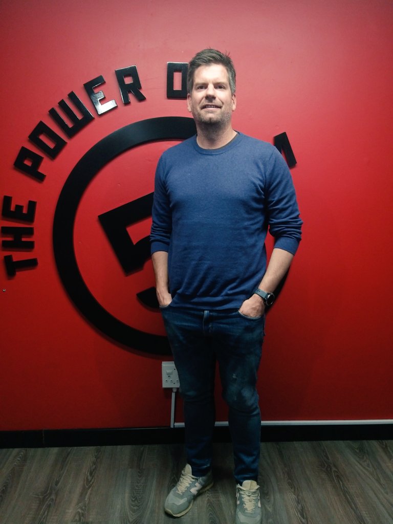 Gary Bannatyne from <a href="/LevelUp_ZA/">LevelUp_University</a> is on the @ThabootyDrive!! 

If you're unemployed, or don't know what what next to do with your life, tune in to learn more about the WorkReady course! 📚

#ThabootyDrive