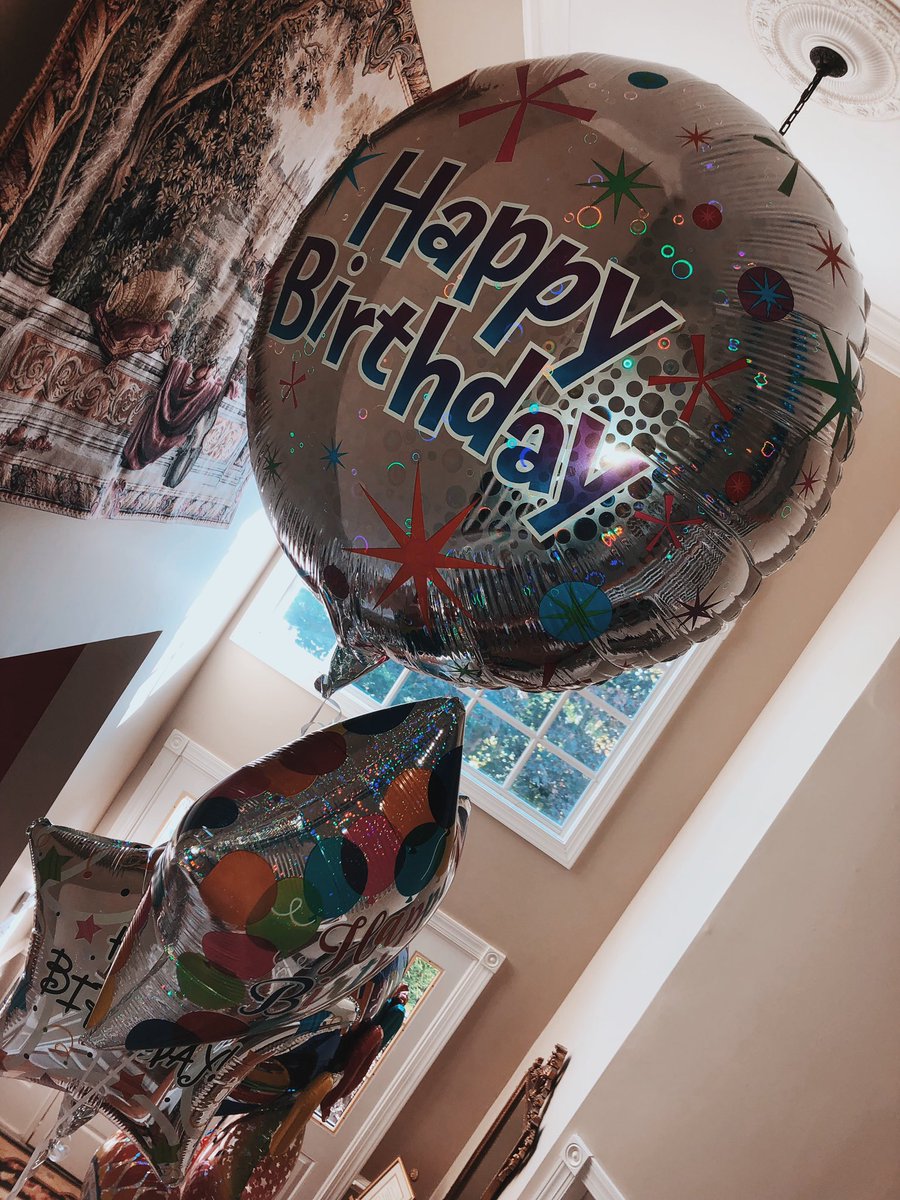 rangersreport's tweet photo. It’s my 18th birthday today!!! Whaaaat? Can’t believe it. #partaaaay 🥳🥳 https://t.co/DxZFVcKlp1