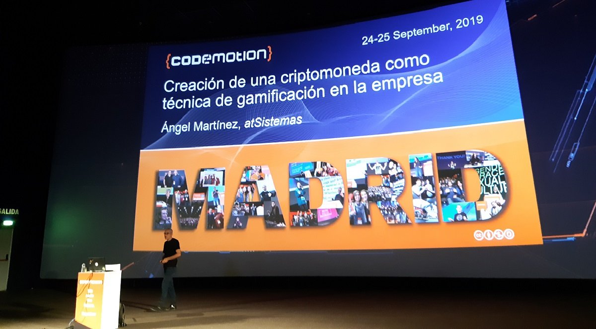 knowmad_mood's tweet photo. Hoy el protagonista de @atSistemas en las charlas de @CodemoMadrid ha sido nuestro compañero @Ángel M. Martínez, con una interesante charla sobre cómo emplear una criptomoneda como técnica de gamificación para una empresa. ¡Enhorabuena Ángel! #eventos #Codemotion2019 https://t.co/Seamvs5boY