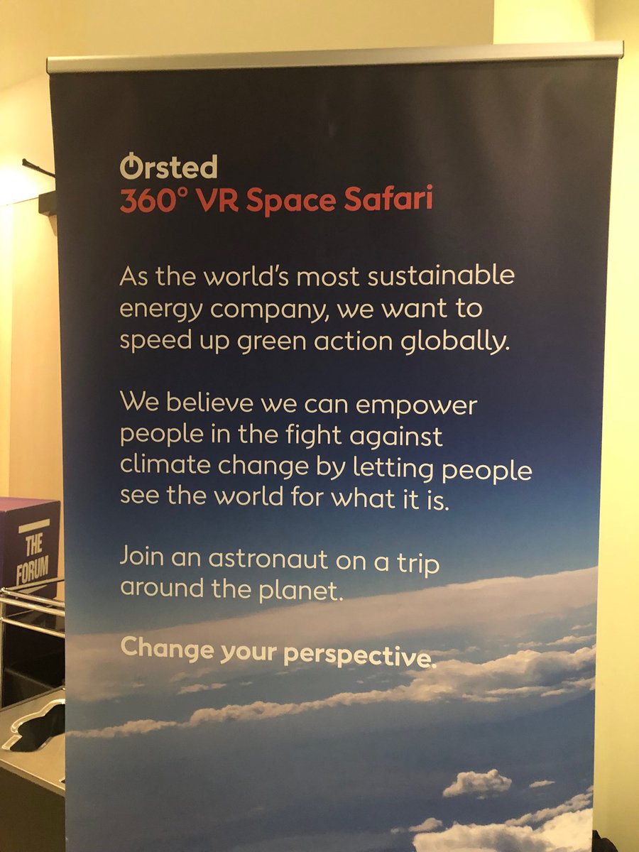ChristineUri's tweet photo. This was so cool! A virtual reality view of the Earth from space. It makes you appreciate how beautiful our planet is. #RightNowForTomorrow. https://t.co/auagx9NjUZ