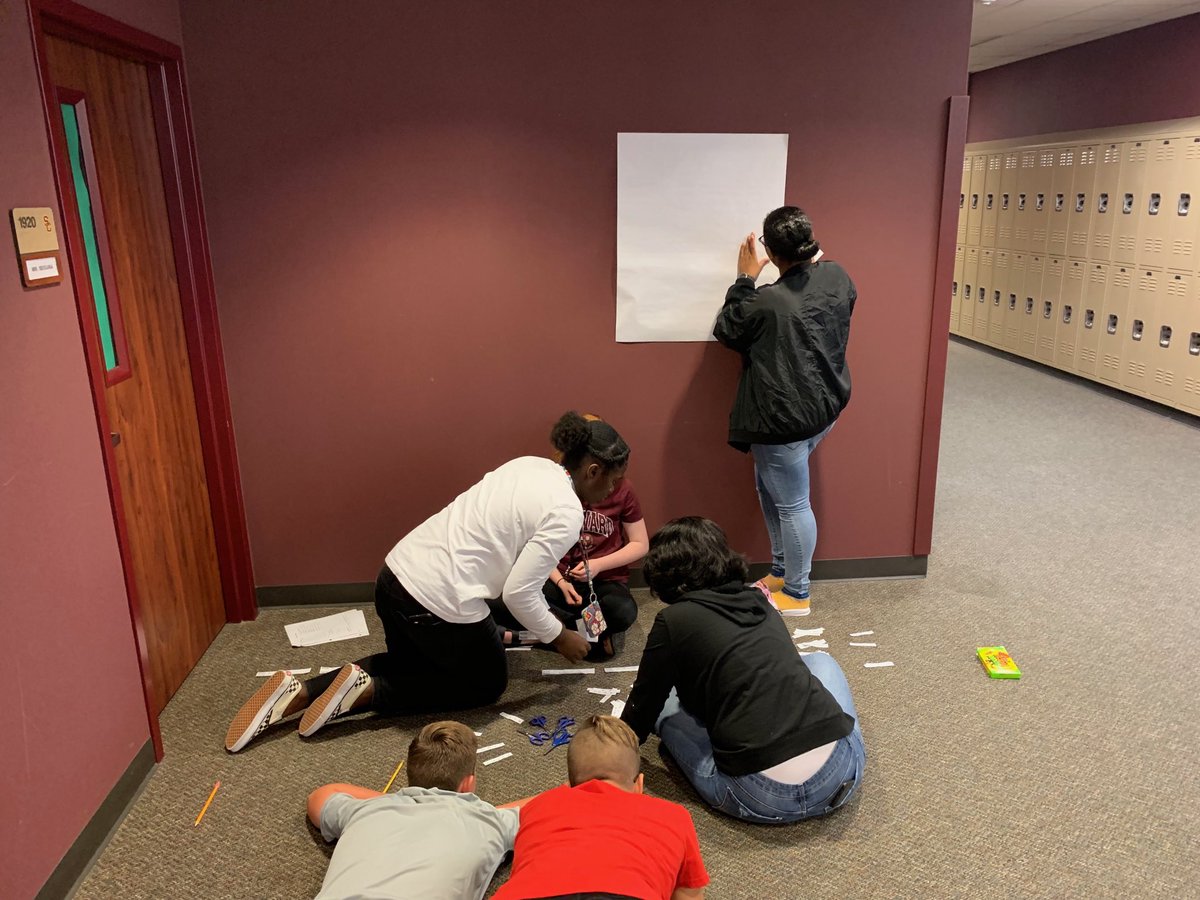 stibrich's tweet photo. Day one of learning proofs with some cutting and pasting! #geometryisfun โฆ@HumbleISD_SCHSโฉ https://t.co/XRxvK7lnWa