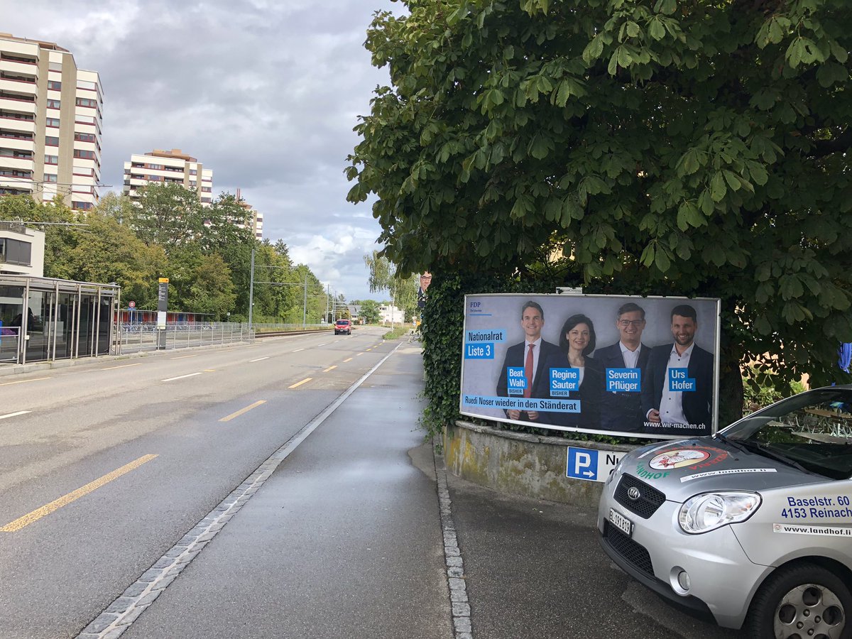 Zürcher Wahlkampf im #Baselbiet...sehr spezielles neues Konzept...Hopp #FDP_ZH aber in BL wählen wir Liste 1 #FDP_BL  #wahl19 @regine_sauter @SeverinPflueger #beatwalti @uesehofer