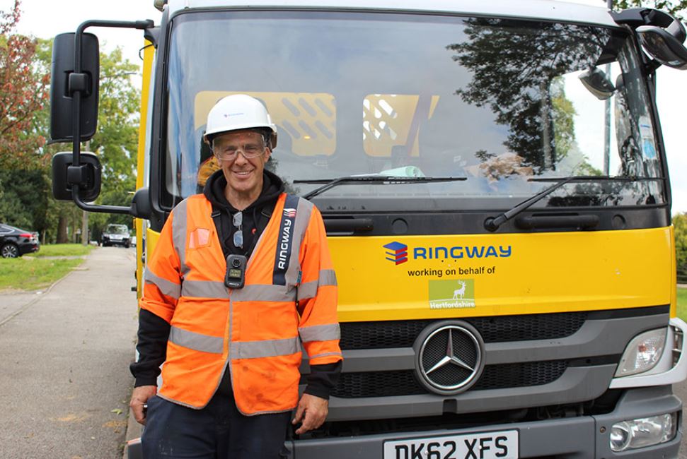 Ringway_UK's tweet photo. We have moved to a fully renewable energy provider in Hertfordshire, @BrytEnergy, in a step towards securing a reduction in our carbon footprint. Read on here: https://t.co/6Dd4hTueAS

@recycle_now #RecycleWeek #ItsInOurOwnHands #SustainableBusiness #PartnershipsThatWork https://t.co/3BAP8lDDV2