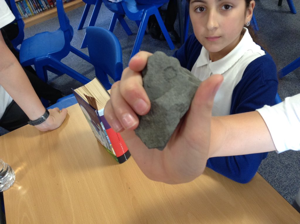 latimerprimary's tweet image. Year 6 have had a fantastic afternoon learning about the famous fossil hunter Mary Anning and and discussing what animals might have made different types of fossils #LatimerScience #ClassBL #ClassAM