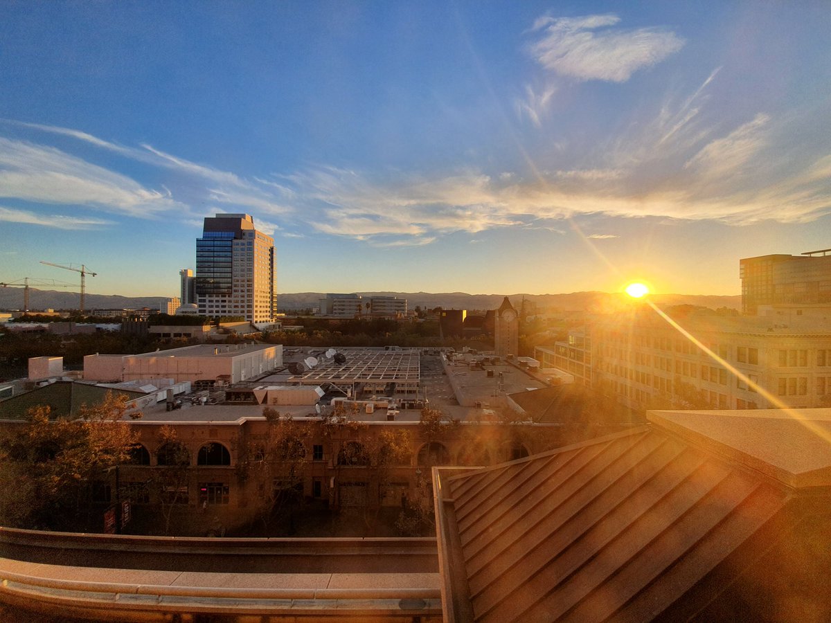 VisualLane's tweet image. Good Morning California! Looking forward to a big day at #OculusConnect6 #oc6 @oculus #vr