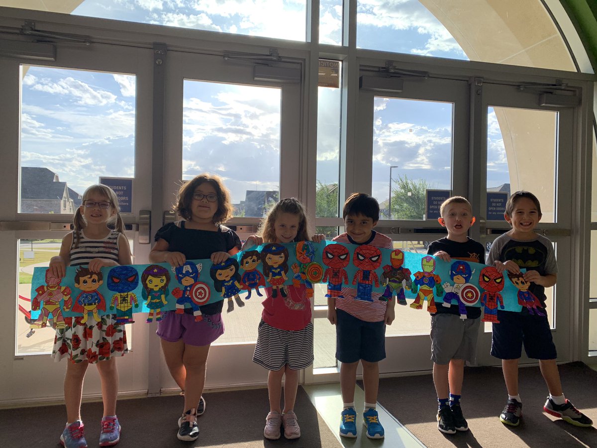 CoachBurleigh's tweet photo. Norris students showing appreciation to our AMAZING PRINCIPAL AND ASSISTANT PRINCIPAL! They are our SUPER HEROS everyday! Thanks for all you do for each of us at Norris! @Norris_Knights @norrismusicroom @norrisspecials @CoachBurleigh @HinshawAimee #norrisarteoom @norrisrocks https://t.co/PyWwweTldi