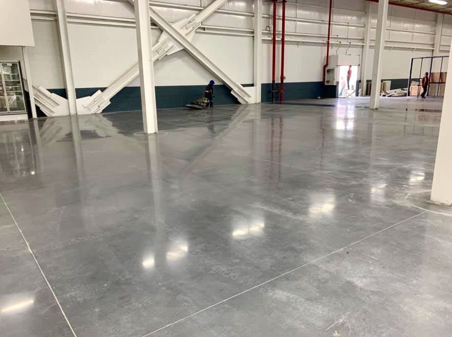 Kriscorti's tweet photo. 4️⃣PISOS
@4pisos La mejor empresa de Centroamérica 🇬🇹 🇸🇻 🇨🇷 🇭🇳 🇧🇿 🇳🇮 realizando pisos de concreto para PriceSmart en Guatemala con juntas @PermabanRCR Signature y endurecedor @RoclandFloor Qualitop Millenium gris francés 
4️⃣4️⃣4️⃣4️⃣ https://t.co/uasohRP07w