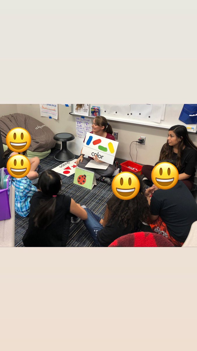 DHHSskelton's tweet photo. Students using descriptive language to describe what they see. #lovelanguageliteracy #matzkeproud #visualizingverbalizing https://t.co/1x9u54glqA