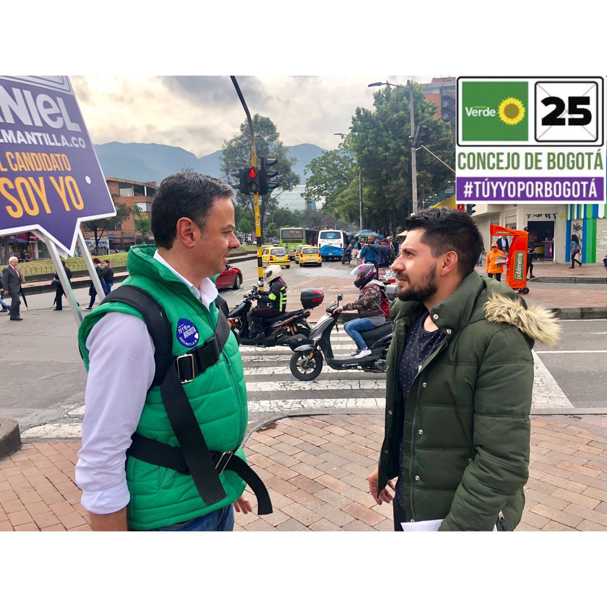 danimantillach's tweet photo. Recorremos las calles de Chapinero presentando nuestras propuestas para Concejo y Alcaldía de Bogotá. El 27 de octubre, con tu voto, puedes definir un nuevo rumbo para la ciudad. #Verde25 #TúYYoPorBogotá #ConClaudiaDeUna https://t.co/qHf2frS84G