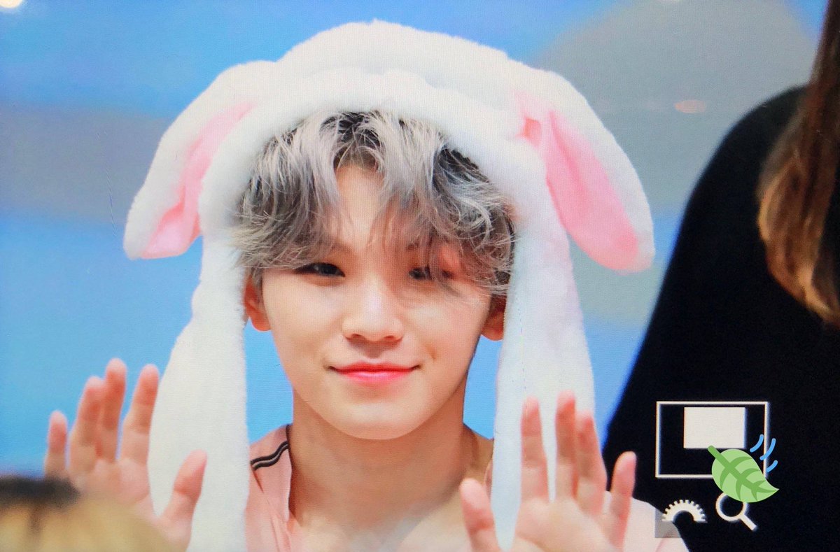 WOOZISVT11's tweet photo. Woozi cute https://t.co/5FtFVjQWW6