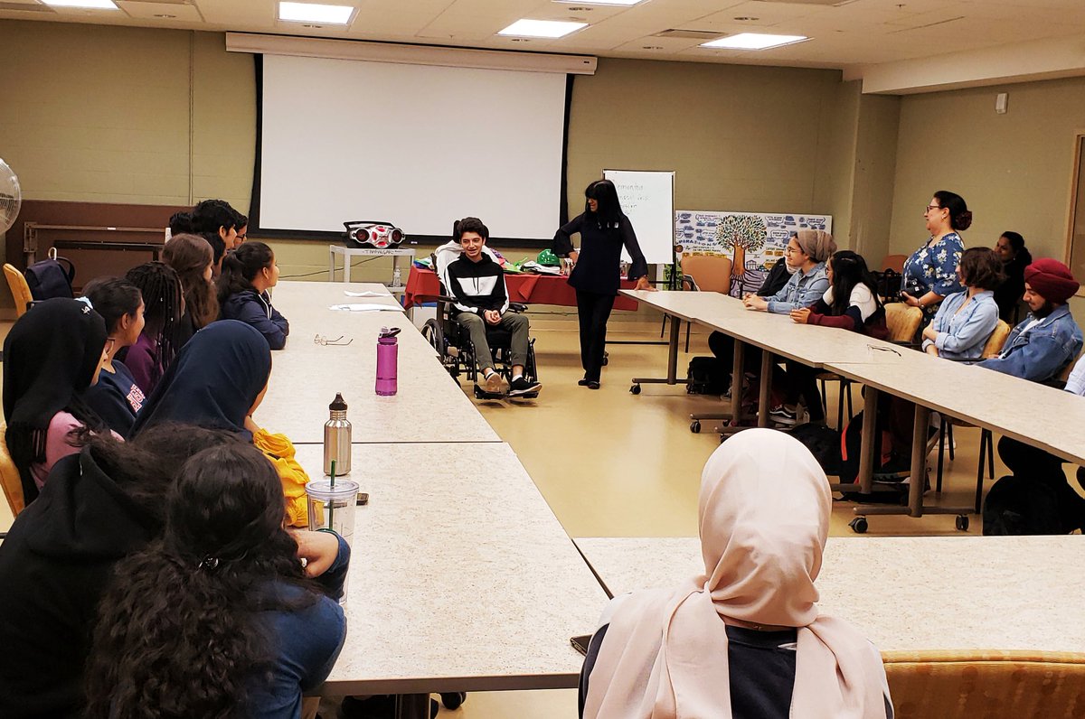 CLRI_LTC's tweet photo. .@FraserJags grade 11 students experience & share what it can be like to live with dementia, sensory & physical changes during their #SHSM co-op orientation session at @ErinMeadowsSV #longtermcare
@SchlegelPE_RT #BSO
#clriconnects #nextgenLTC #AgesUnite #ExperientialLearning https://t.co/9a65cTV5Eb